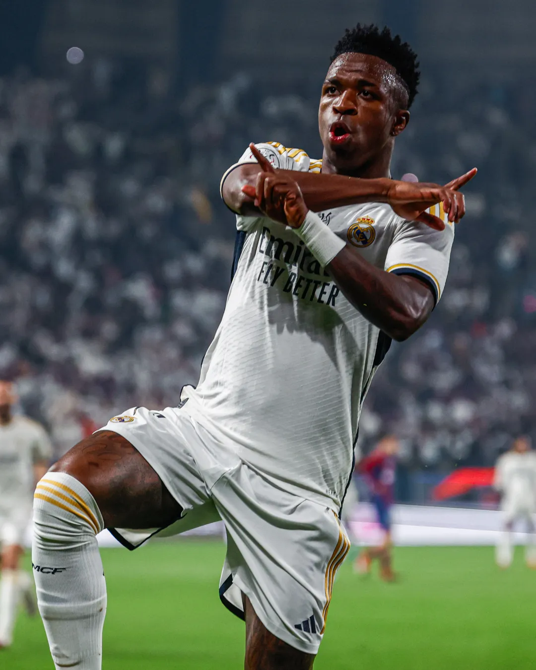 Vinicius Jr. celebrating his hat-trick against Barcelona in the Super Copa final 2024.  Image | X