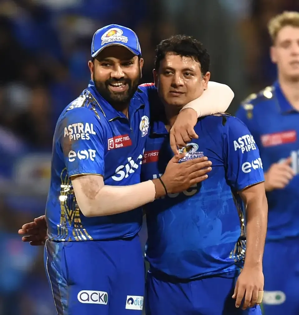 Piyush Chawla picked up two of the first three Royals wickets to fall | Sportz Point
