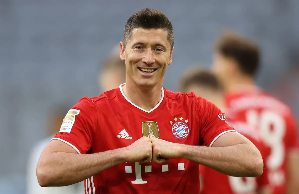 Lewandowski - Players with best goal ratio - Sportz Point