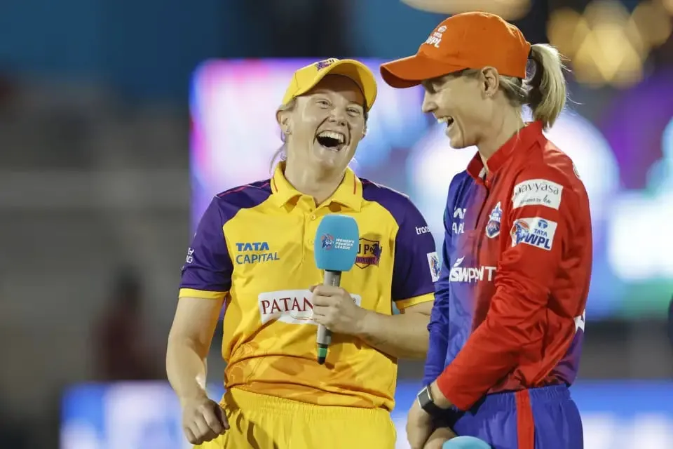 Alyssa Healy and Meg Lanning share a laugh at the toss | Sportz Point