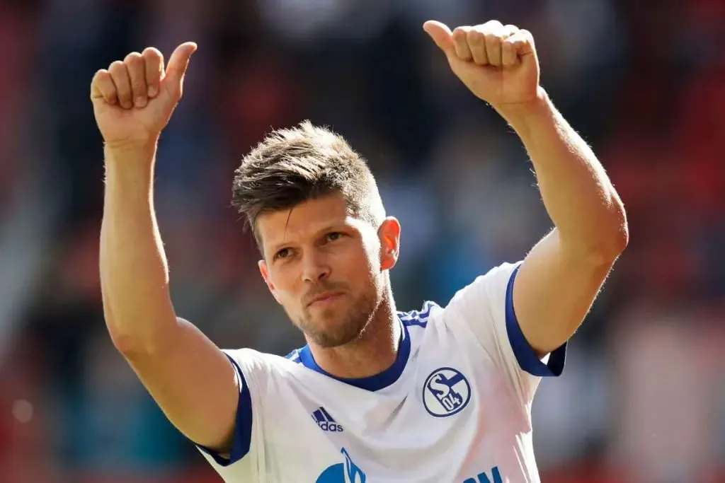 Klaas-Jan Huntelaar | Most Goals in Football | SportzPoint.com