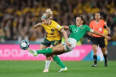 Australia vs Republic of Ireland: 15 minutes into the game | Sportz Point