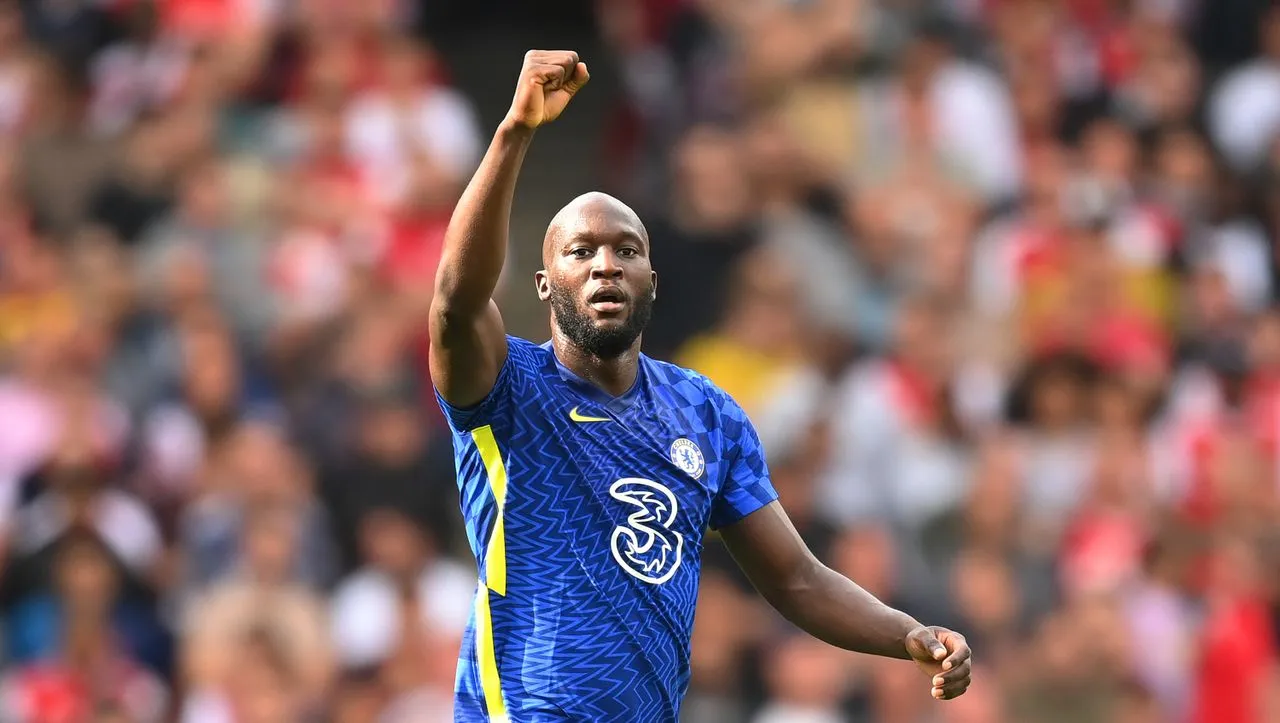 Romelo Lukaku's return to Chelsea involved a record transfer fee of €115.00m | SportzPoint