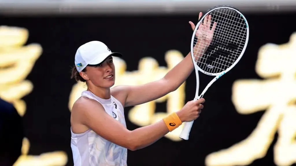 Australian Open 2023: World No.1 Iga Swiatek races past Cristina Bucsa, reaches last 16 | Sportz Point