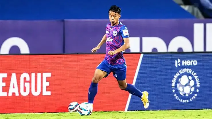 ISL 2021-22: Award Winners List: Naorem Roshan Singh, Emerging Player of the year . | Sportz Point. 