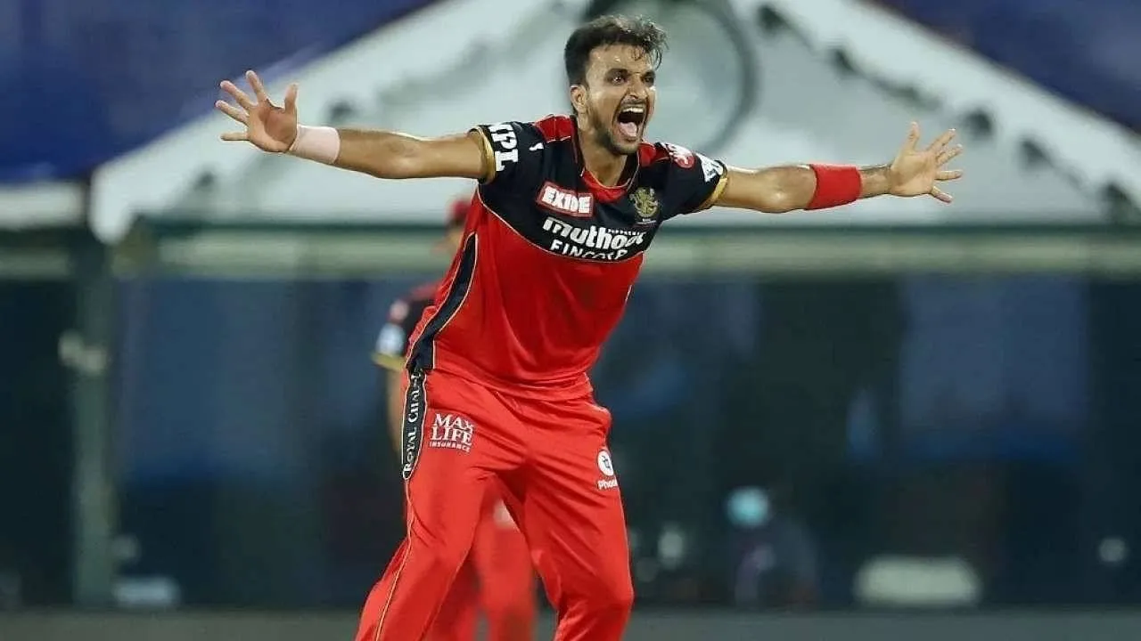 Harshal pate took 3 wickets against SRH | Most Wickets in IPL | SportzPoint.com