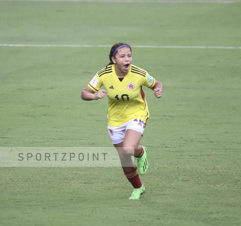 The celebration from Gabriela after scoring from the penalty. | Sportz Point