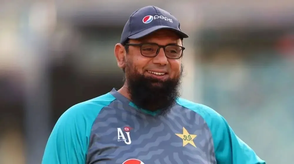 Saqlain Mushtaq to step down as Pakistan head coach after New Zealand series, Babar Azam to lose his Test captaincy | Sportz Point