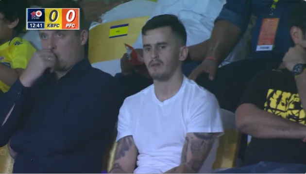 Injured Adiran Luna was seen watching the game from the stands.  Image | Screenshot from Jio Cinema