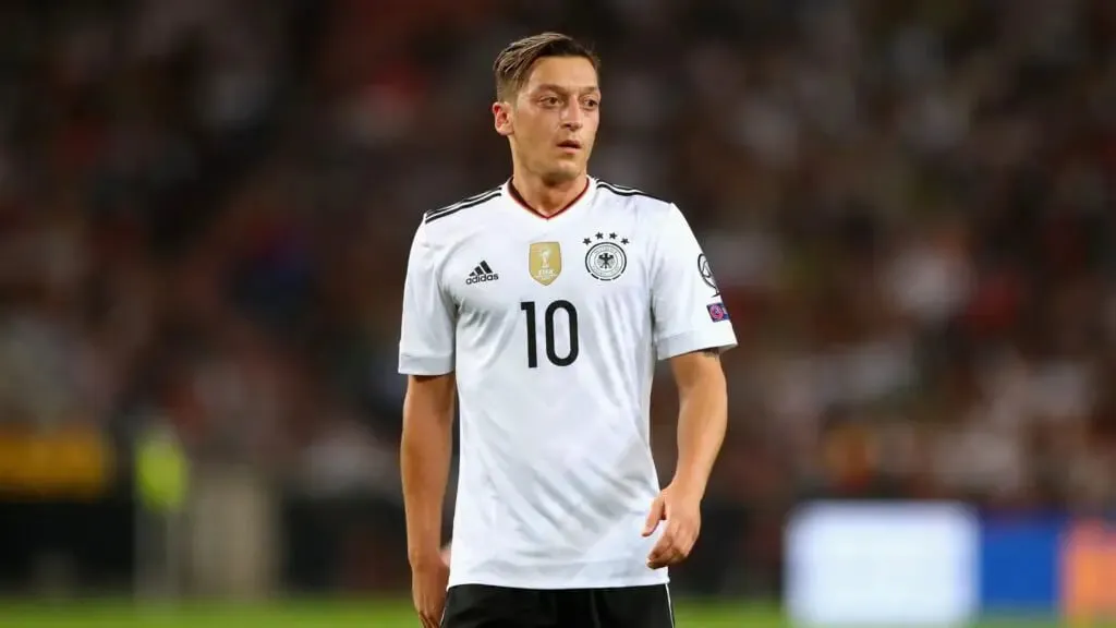 Real Madrid: Ozil | Sportz Point