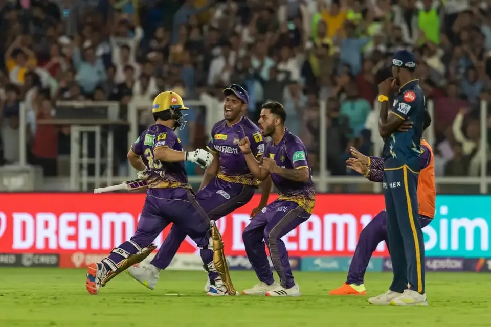 GT vs KKR: Rinku Singh hits five sixes in the final over | Sportz Point