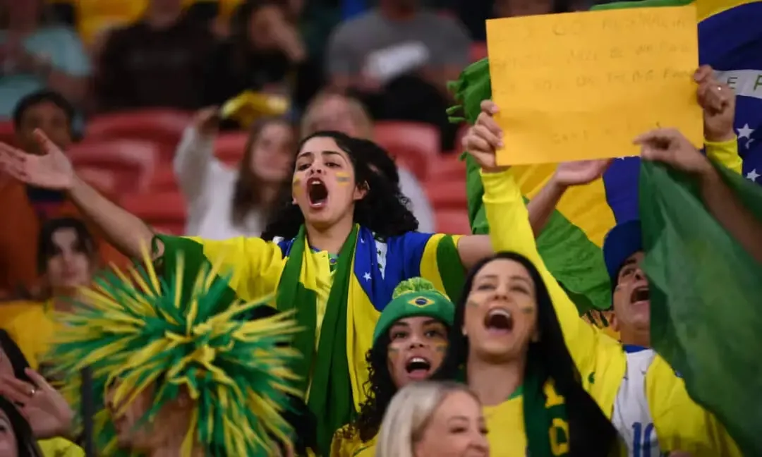 France vs Brazil: The Brazil fans are going wild | Sportz Point