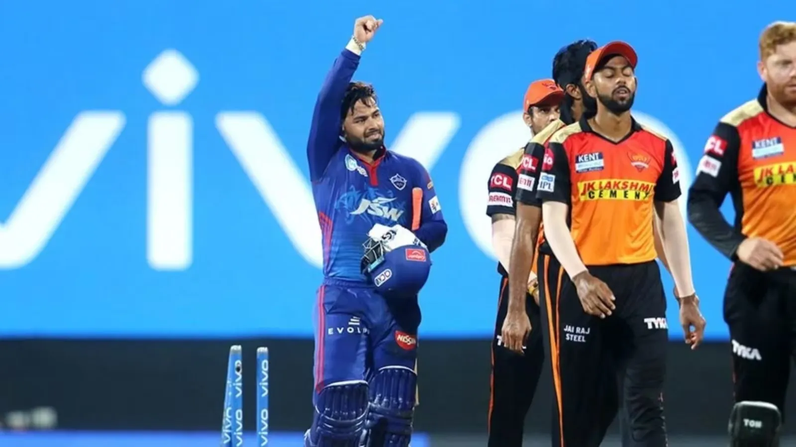 DC vs SRH Super Over in 2021 IPL. Image- Hindustan Times  