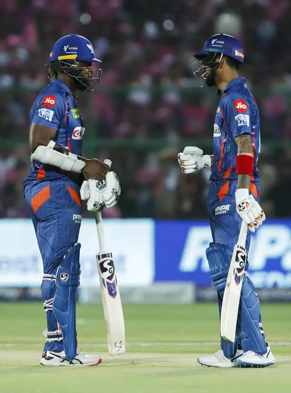 RR vs LSG: Mayers & Rahul started the inning brilliantly | Sportz Point