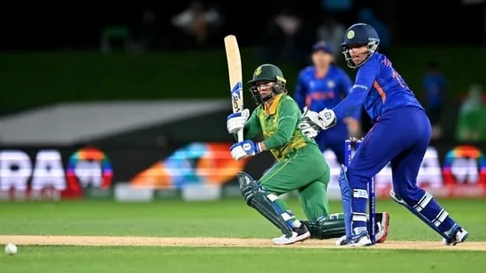 IND W vs SA W: Heartbreak for India as they failed to qualify for the semis | SportzPoint.com