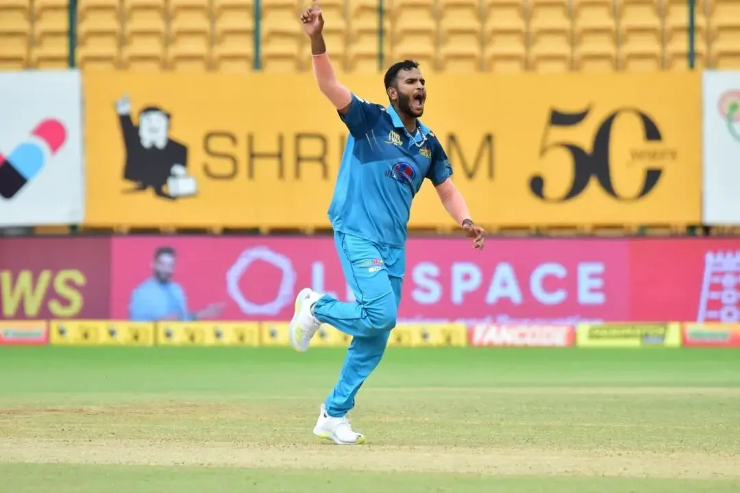 Gulbarga Mystics: Vyshak Vijaykumar picked up two crucial wickets | Sportz Point<br />
 