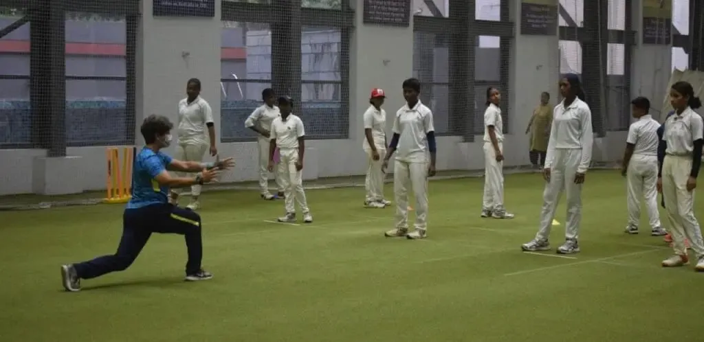 Fitness, nutrition and fielding - CAB focusing on these three things in new U-16 Girls | Beas Sarkar training the U16 girls from Bengal | Women's Cricket News | Sportz Point