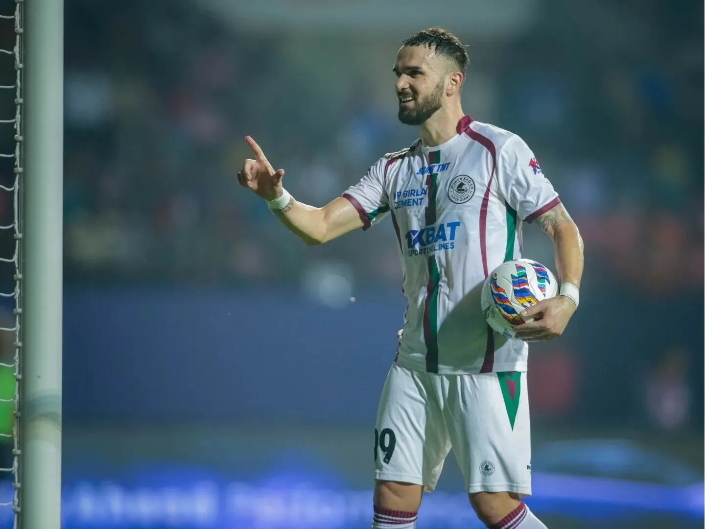 Armando Sadiku scored the equaliser for Mohun Bagan in Jamshedpur  Image | MBSG on Twitter