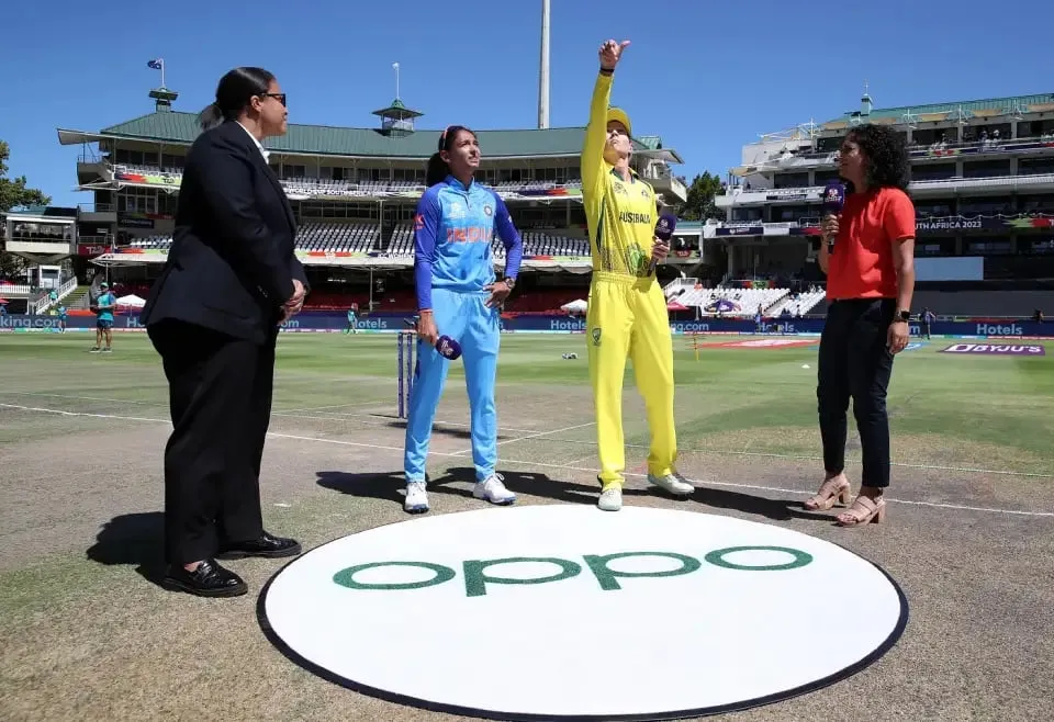 Women's World T20: Harmanpreet Kaur & Meg Lanning during the toss | Sportz Point