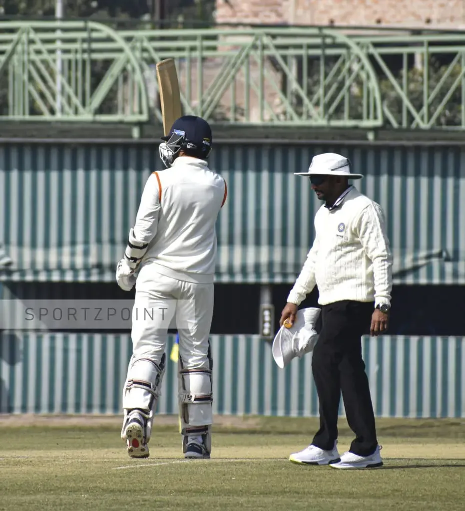 Ranji Trophy 2022-23: Jyotsnil Singh scored a fifty for Baroda in the first inning against Bengal at BCA, Kalyani | Sportz Point