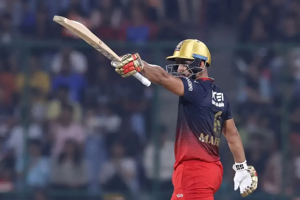 DC vs RCB: Mahipal Lomror celebrated his maiden half-century | Sportz Point