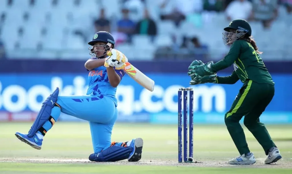 Richa Ghosh hits a boundary against Pakistan in the Women's T20 World Cup 2023 | Sportz Point