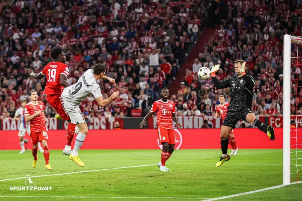 Bayern Munich vs Barcelona match report | Lewandowski misses, Sane and Hernandez find the net as Bayern wins the home match by 2-0! | Sportz Point