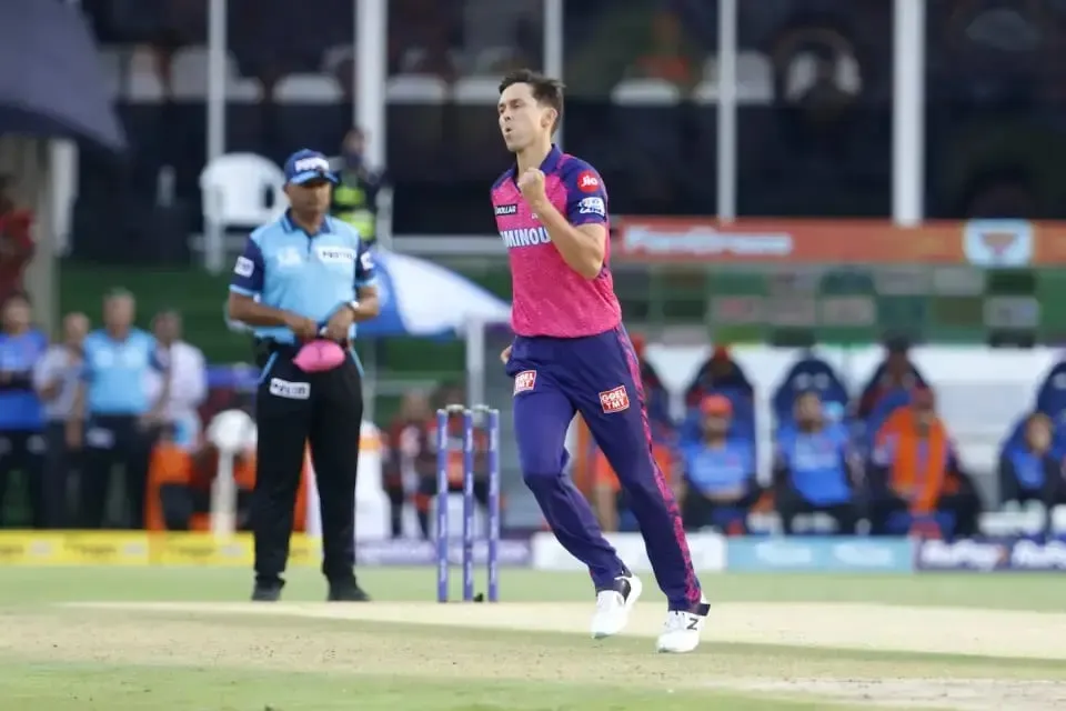 Trent Boult struck twice in the first over against SRH | Sportz Point