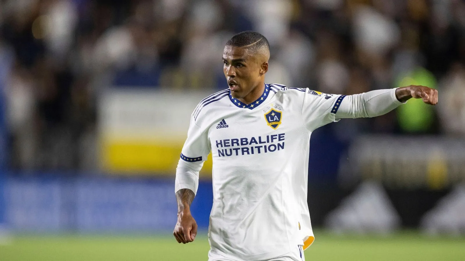 Brazilian winger Douglas Costa of LA Galaxy | Sportz Point 