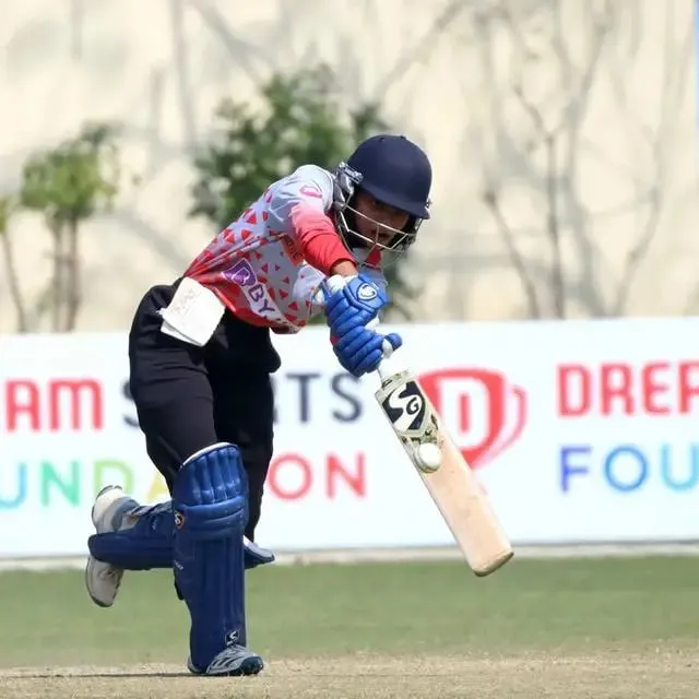 Dhara Gujjar in action in the Byju's Bengal Women's T20 Blast | Women's Cricket | Bengal Cricket | Sportz Point