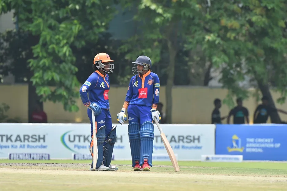 Bengal Pro T20 League 2024: Prtavia Mandi (left) and Puja Rajak during the chase. 