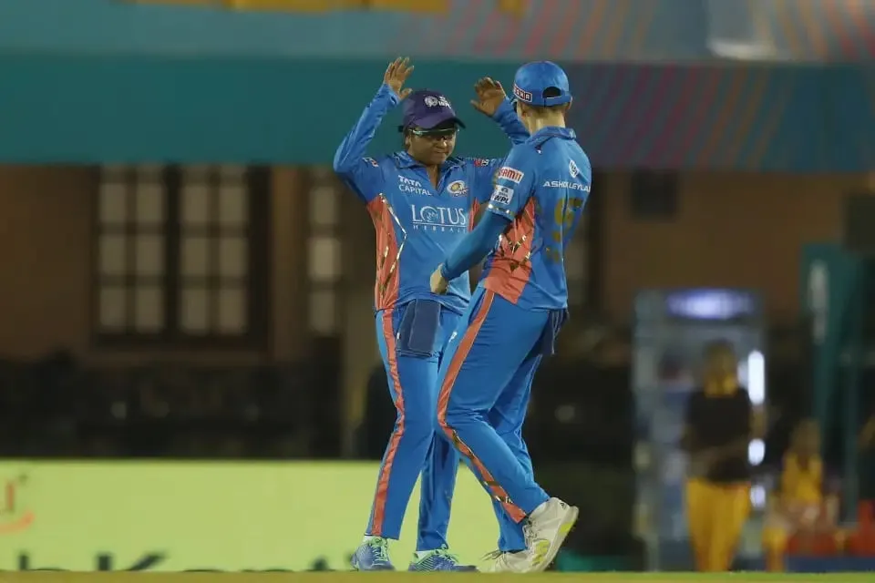 WPL 2023: Saika Ishaque after scalping the wicket of Devika Baidya | Sportz Point