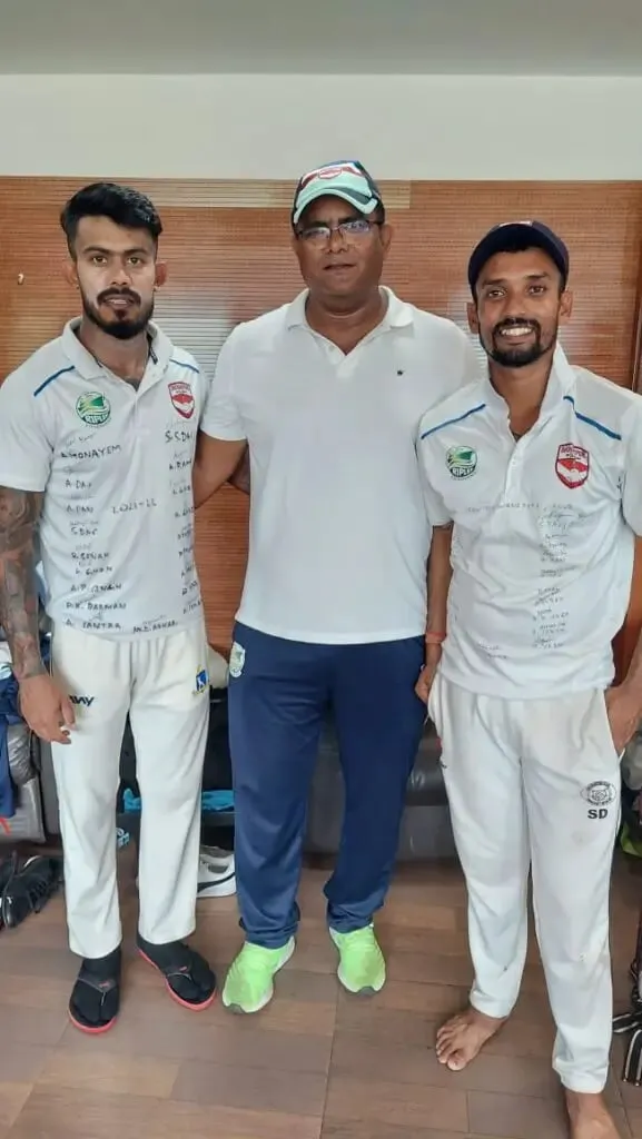 Bhawanipore Club coach Abdul Monayem, club captain Sandipan Das and opener Abhisek Das | Sportz Point