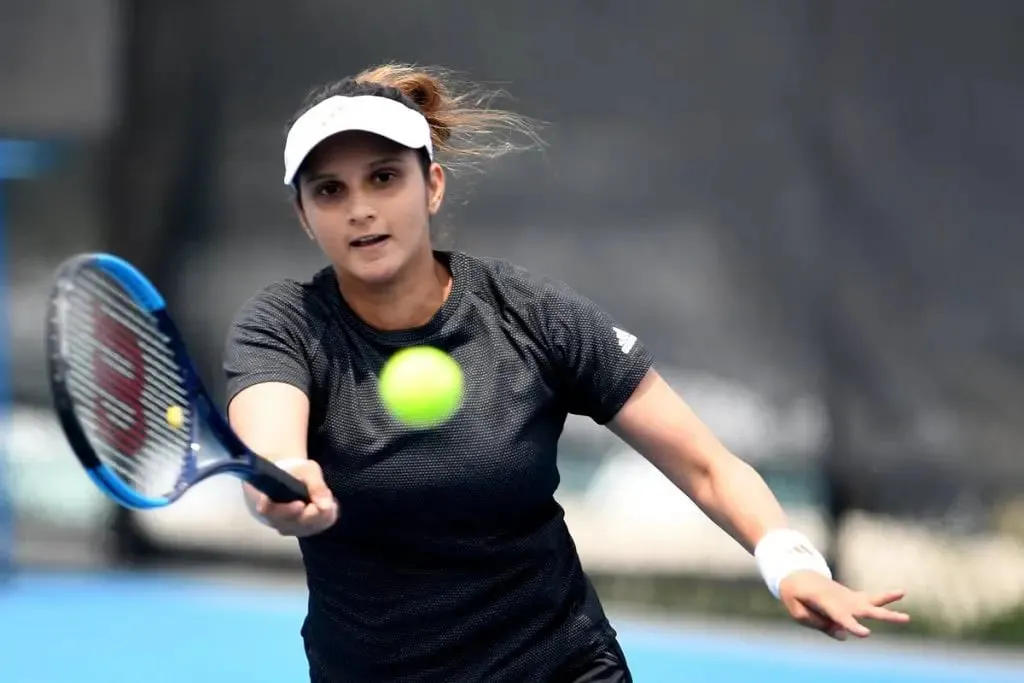 Famous Tennis star Sania Mirza motivates youth to take interest in sports 