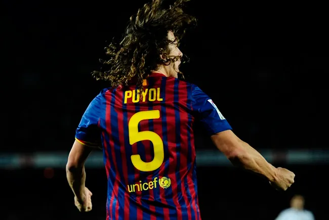 Ex-Barcelona captain and central defender Carles Puyol wore the iconic no.5 | SportzPoint
