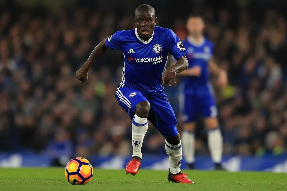 Kante helps Chelsea win the 2016-17 league and also bags the POY award for himself - SportzPoint