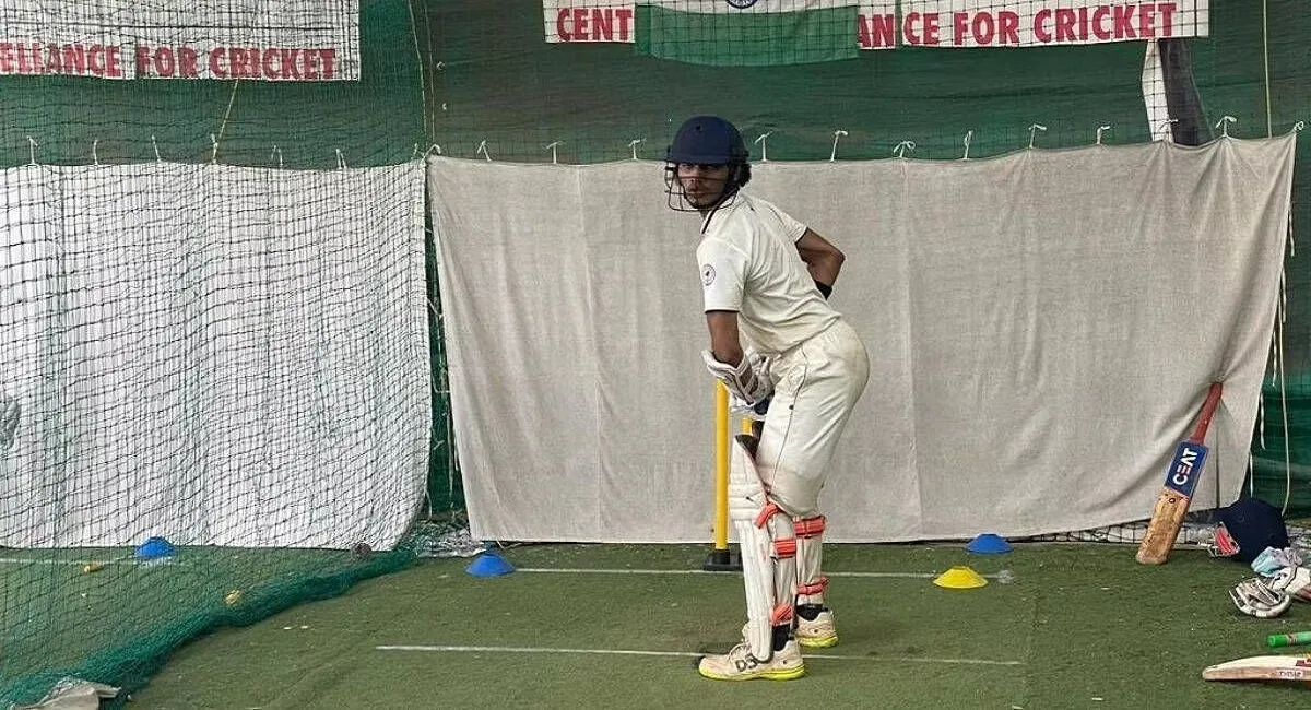 19-year old Mumbai lad bat for 72 hours in the nets for a place in the Guinness Record book | SportzPoint.com