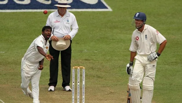 Muthiah Muralidaran in 2001 | Sportz Point