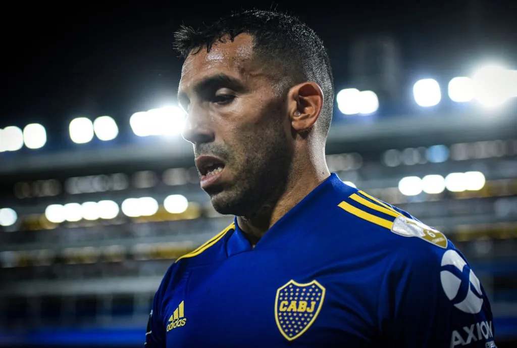 Carlos Tevez played for Manchester United with Ronaldo and Argentina with Messi | SportzPoint