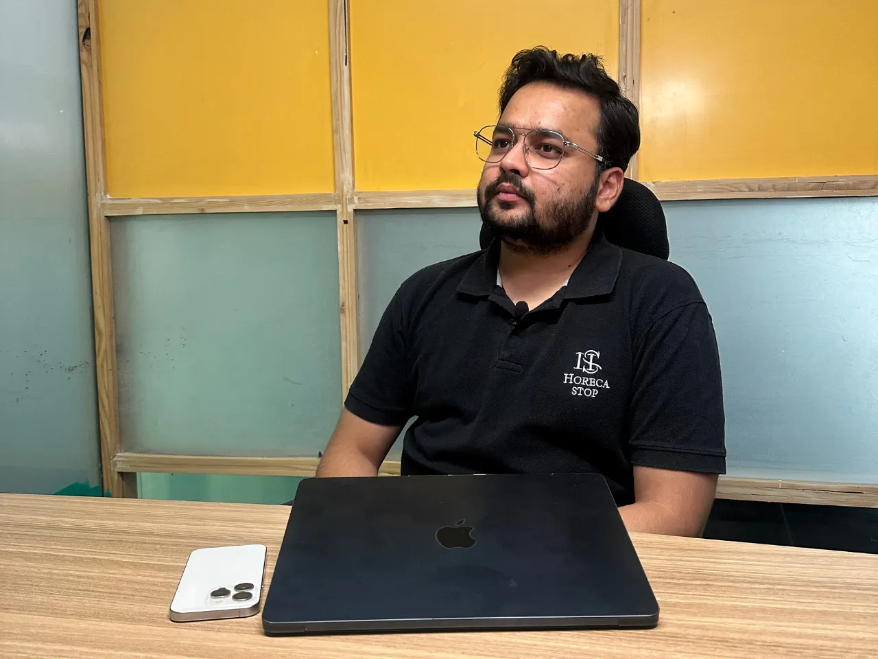 Abhishek Garg