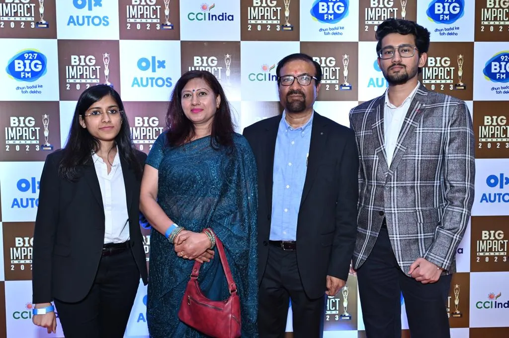 Jagdish Bhatt With Family
