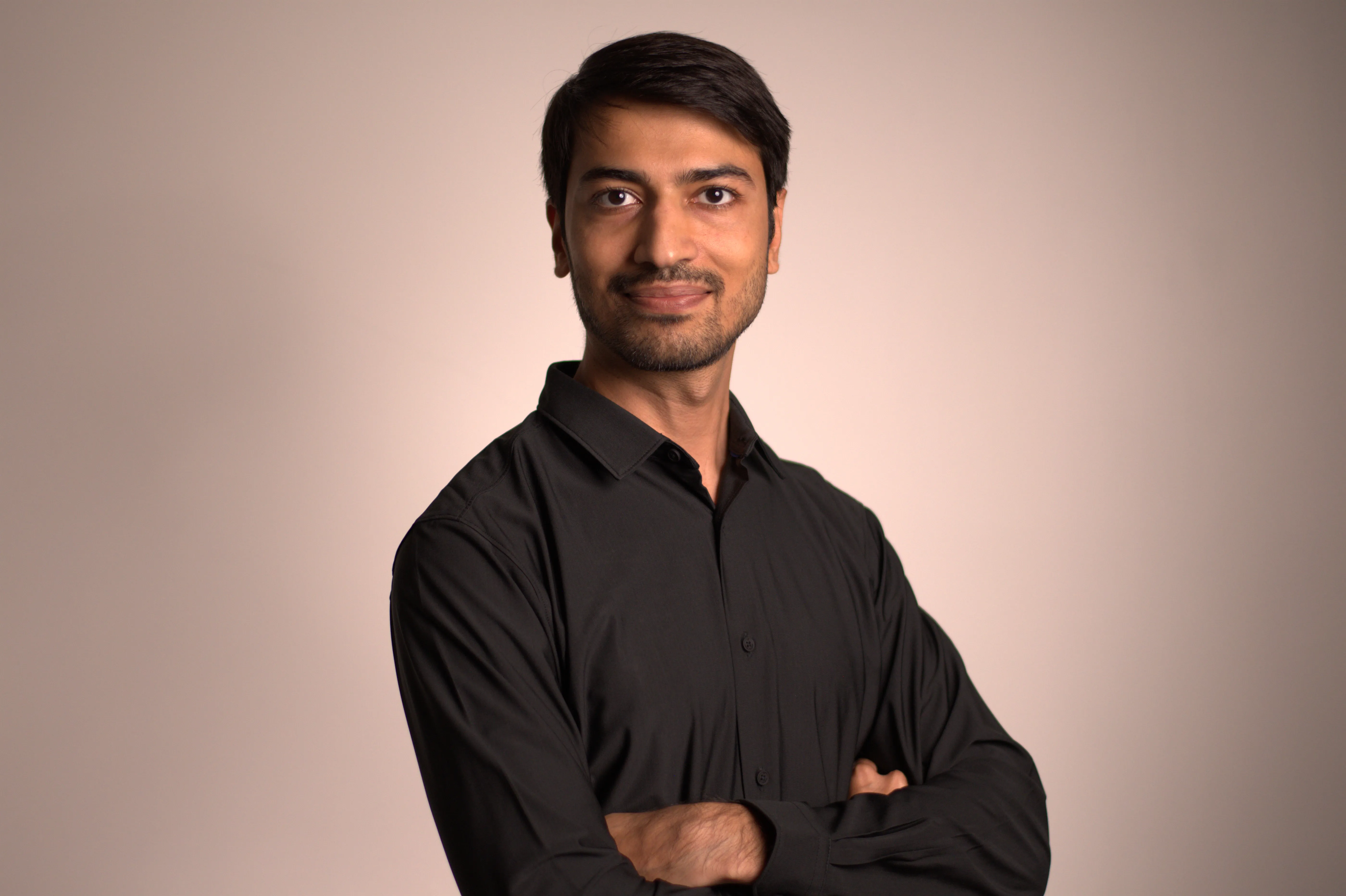  Vinit Yadav - Founder Of Veloxhire.AI 
