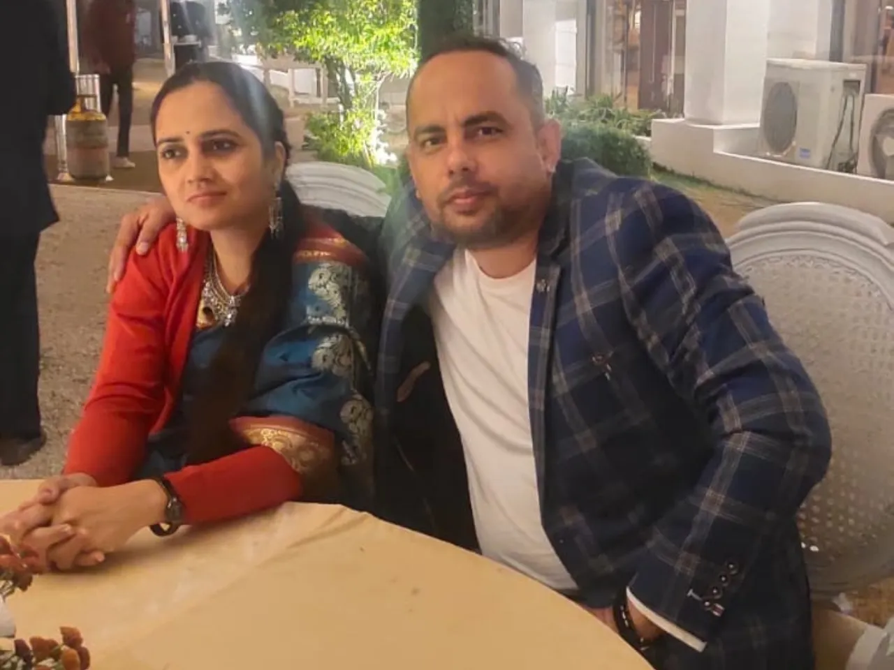  Sonia Dahiya and Vijay Dahiya