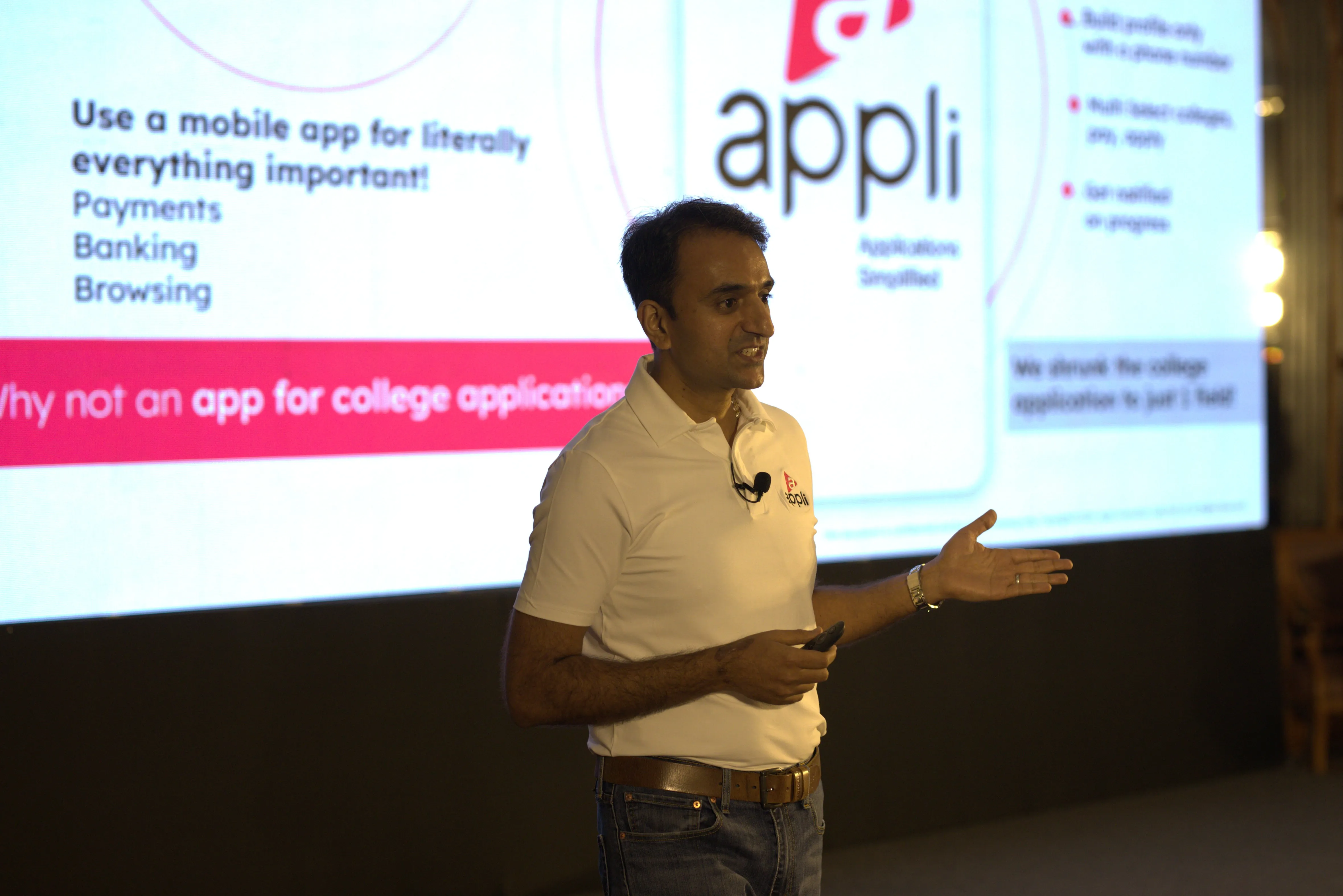 Nanjunda Prasad Ramesh During an Appli Event