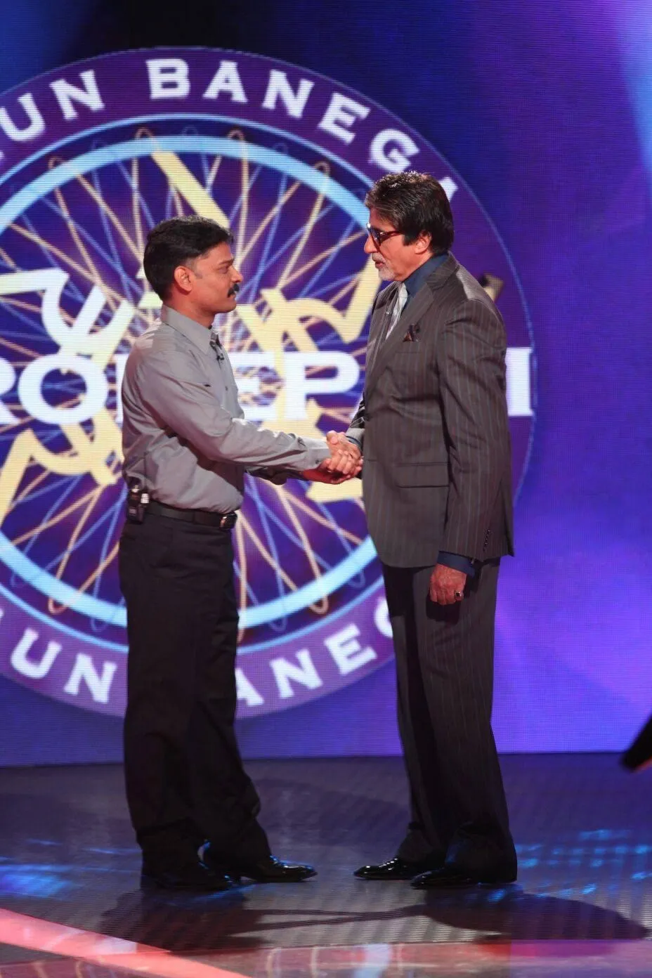 Dr Manoj Sharma with Mr. Amitabh Bachchan on KBC