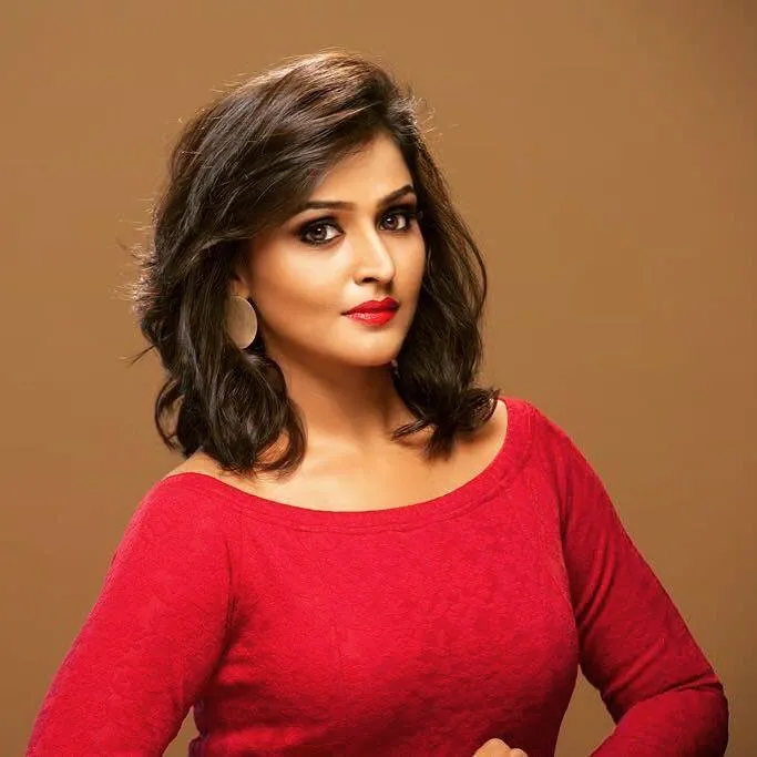 Kanchana 3 Nivetha Joseph