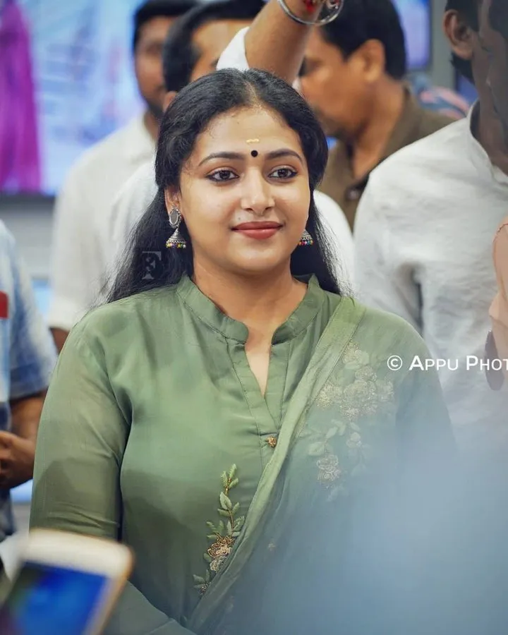 Anu Sithara photo gallery