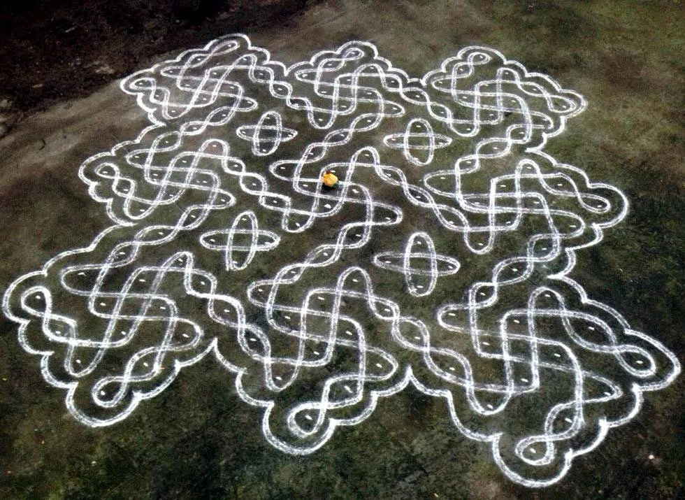 pongal, pongal 2020, pongal kolam 2020, pongal latest rangoli design, rangoli kolam, rangoli kolam, kolam with dots, mattu pongal kolam, rangoli kolam design, rangoli kolam photos