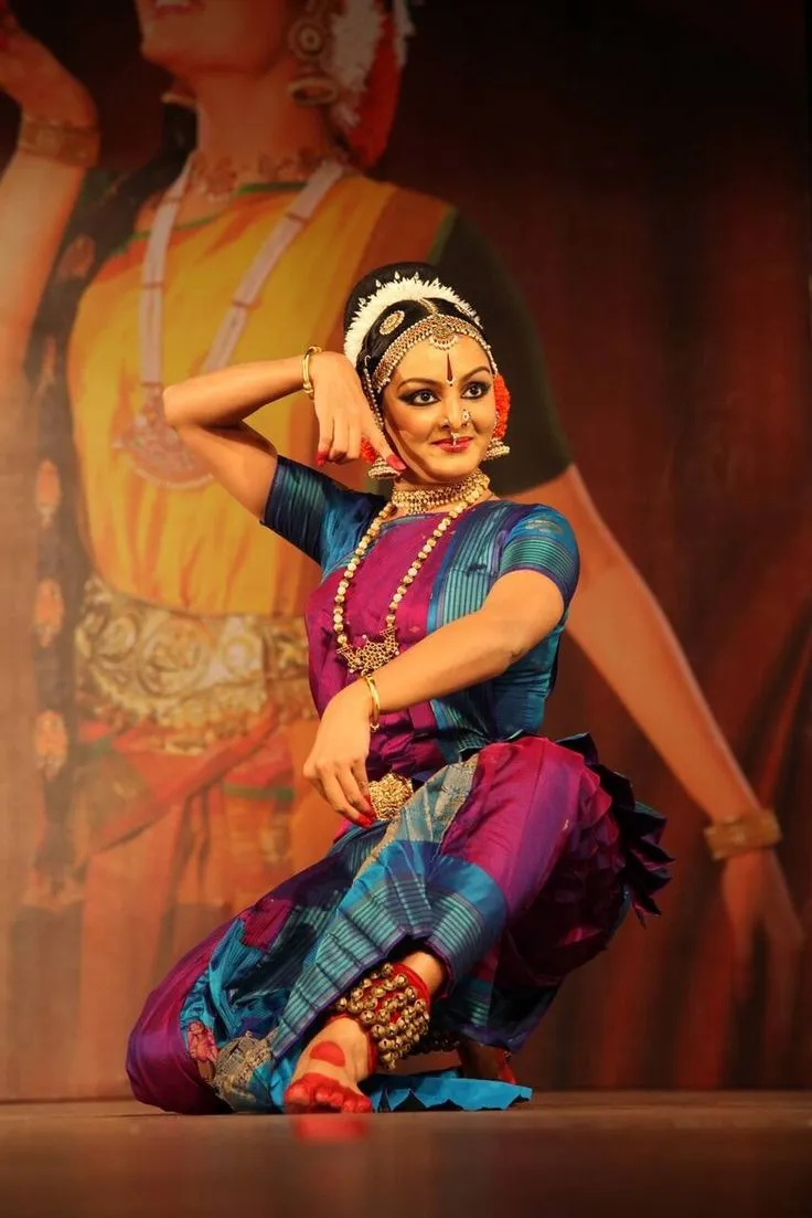 Tamil Actress who are classical dancers manju warrier