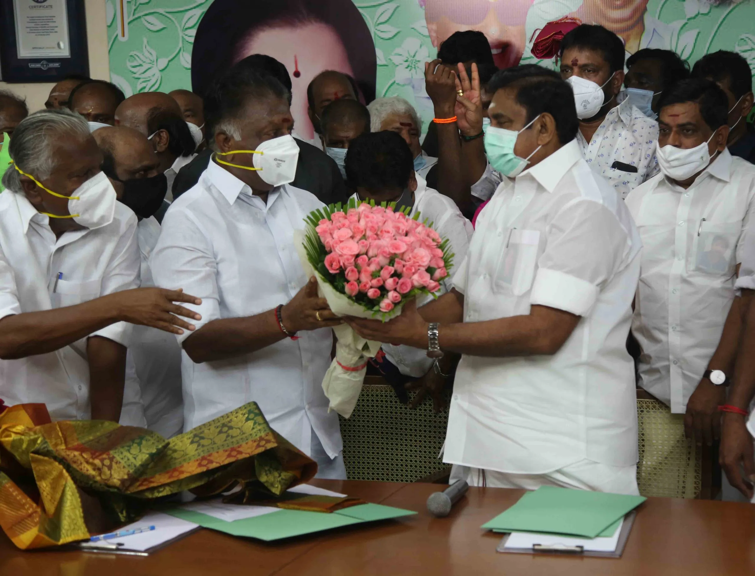 AIADMK CM Candidate Announcement edappadi Palaniswami, O panneerselvam